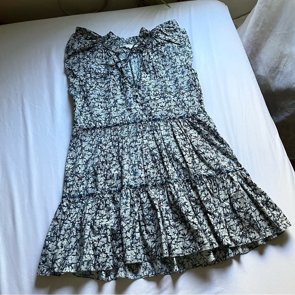 Veronica Beard Dresses & Skirts - VERONICA BEARD cream navy printed cotton ruffle sleeveless tiered mini dress